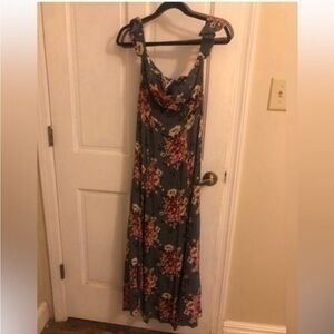 Lulu’s Dress Sleeveless Sage Green Floral